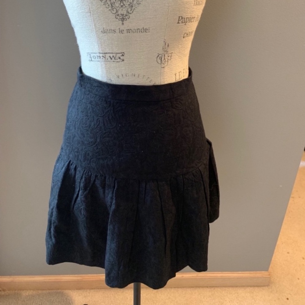 Black J. Crew Floral Peplum Skirt Size 0 - Picture 1 of 4